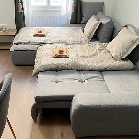 Prekrasny 2bdr Na Praze 1 * Прага