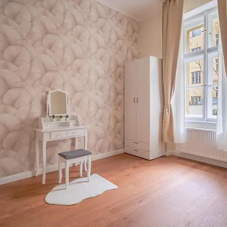 Prekrasny 2bdr Na Praze 1 公寓 *