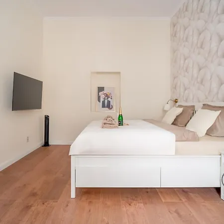 Prekrasny 2bdr Na Praze 1 Apartamento *